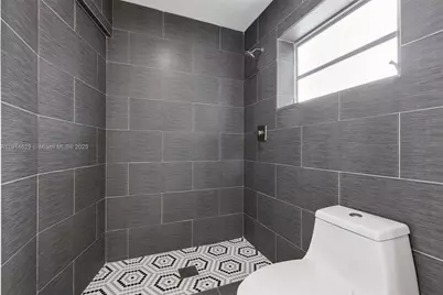 12630 NE Miami Pl, North Miami, FL 33161 - Photo 55