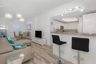 17425 NW 75th Pl #106, Hialeah, FL 33015 - Photo 3