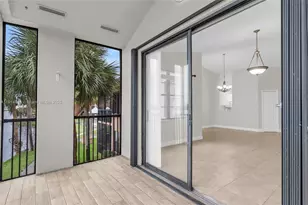 15563 N Miami Lakeway N, Miami Lakes, FL 33014 - Photo 17