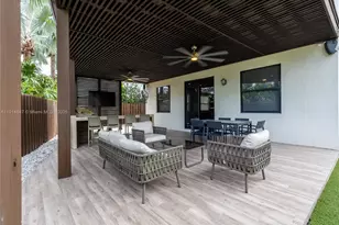 8777 NW 102nd Ct, Doral, FL 33178 - Photo 11