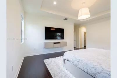 8777 NW 102nd Ct, Doral, FL 33178 - Photo 27