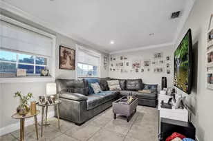 8530 NW 178th St, Hialeah, FL 33015 - Photo 27