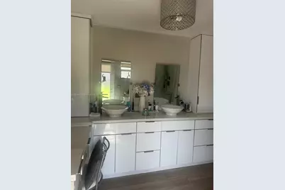 8530 NW 178th St, Hialeah, FL 33015 - Photo 17