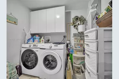 8530 NW 178th St, Hialeah, FL 33015 - Photo 31