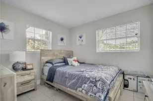 8530 NW 178th St, Hialeah, FL 33015 - Photo 21