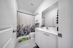 12960 NW 22nd Pl, Miami, FL 33167 - Photo 37