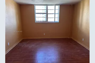 19390 Collins Ave #704, Sunny Isles Beach, FL 33160 - Photo 11