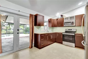 9330 NW 53rd Ct, Sunrise, FL 33351 - Photo 7