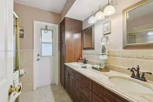 10941 NW 18th St, Pembroke Pines, FL 33026 - Photo 41