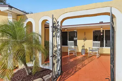 10941 NW 18th St, Pembroke Pines, FL 33026 - Photo 5