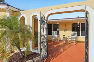 10941 NW 18th St, Pembroke Pines, FL 33026 - Photo 5