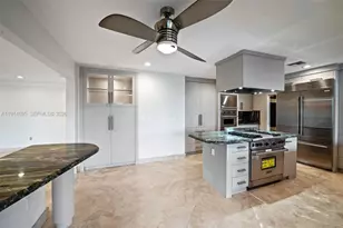 2015 NE 120th Rd, North Miami, FL 33181 - Photo 23