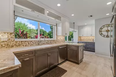 8001 SW 66th Ter, Miami, FL 33143 - Photo 11