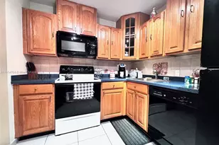 3475 N Country Club Dr, Aventura, FL 33180 - Photo 3