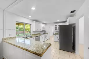 1561 SW 72nd Ave, Plantation, FL 33317 - Photo 9