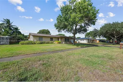 1561 SW 72nd Ave, Plantation, FL 33317 - Photo 37