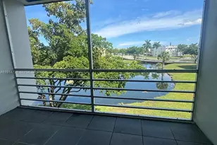 8600 Sunrise Lakes Blvd, Sunrise, FL 33322 - Photo 9