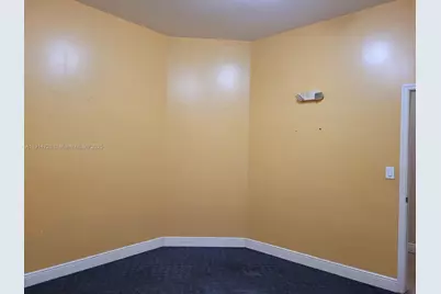 4796 NW 167th St, Miami Lakes, FL 33014 - Photo 7