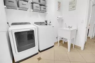 20270 NW 4 St, Pembroke Pines, FL 33029 - Photo 7
