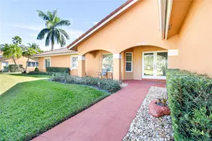 20270 NW 4 St, Pembroke Pines, FL 33029 - Photo 3