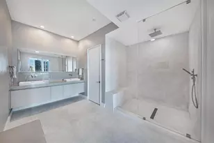 900 Brickell Key Blvd, Miami, FL 33131 - Photo 17