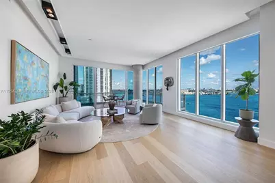 900 Brickell Key Blvd #1403, Miami, FL 33131 - Photo 1