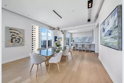 900 Brickell Key Blvd #1403, Miami, FL 33131 - Photo 9