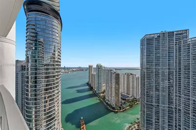 200 Biscayne Boulevard Way #4408, Miami, FL 33131 - Photo 7