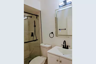 700 SW 113th Ave, Pembroke Pines, FL 33025 - Photo 9