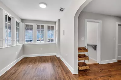 314 NE 26th Ter, Miami, FL 33137 - Photo 17