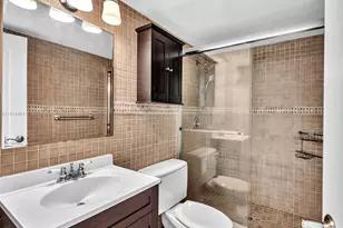 2030 S Ocean Dr, Hallandale Beach, FL 33009 - Photo 31