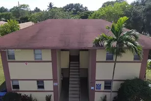 825 SW 10th St, Hallandale Beach, FL 33009 - Photo 5