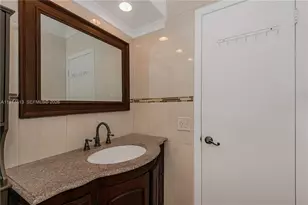 440 Paradise Isle Blvd, Hallandale Beach, FL 33009 - Photo 27