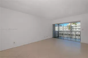 440 Paradise Isle Blvd, Hallandale Beach, FL 33009 - Photo 9