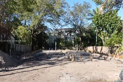 207 NE 17th Ave, Fort Lauderdale, FL 33301 - Photo 11