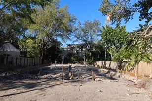 207 NE 17th Ave, Fort Lauderdale, FL 33301 - Photo 3