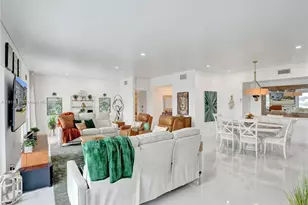 3800 Hillcrest Dr, Hollywood, FL 33021 - Photo 1