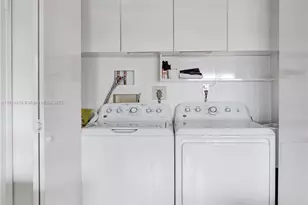 3800 Hillcrest Dr, Hollywood, FL 33021 - Photo 29