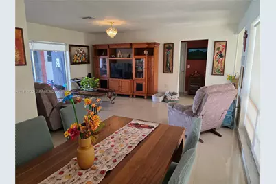 7917 Tropicana St, Miramar, FL 33023 - Photo 3