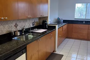 1301 SW 142nd Ave, Pembroke Pines, FL 33027 - Photo 1