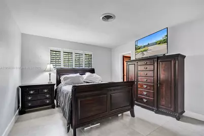 1940 NE 185th Ter, North Miami Beach, FL 33179 - Photo 13