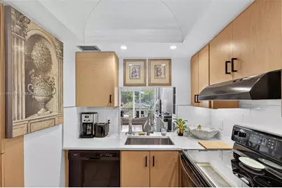 115 Royal Park Dr #2C, Oakland Park, FL 33309 - Photo 9