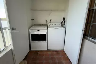 2831 N Oakland Forest Dr, Oakland Park, FL 33309 - Photo 19