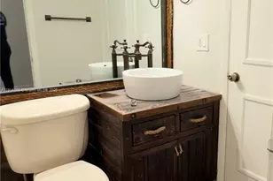 2831 N Oakland Forest Dr, Oakland Park, FL 33309 - Photo 11