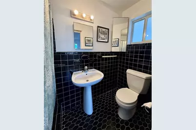 7340 Allen Dr, Hollywood, FL 33024 - Photo 7