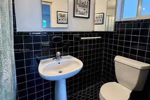 7340 Allen Dr, Hollywood, FL 33024 - Photo 7