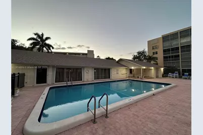 311 SE 3rd St #209, Dania Beach, FL 33004 - Photo 31