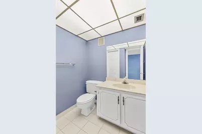 16100 Golf Club Rd #101, Weston, FL 33326 - Photo 17