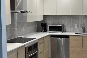 5600 Collins Ave, Miami Beach, FL 33140 - Photo 15