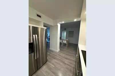 5600 Collins Ave #11W, Miami Beach, FL 33140 - Photo 11